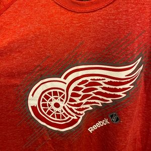 Red Wings Reebok 2XL NWT T-Shirt